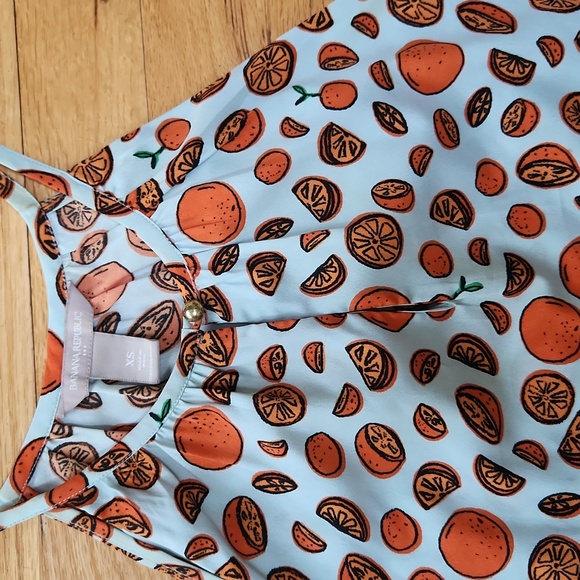 Banana Republic Halter Top. - Picture 4 of 4